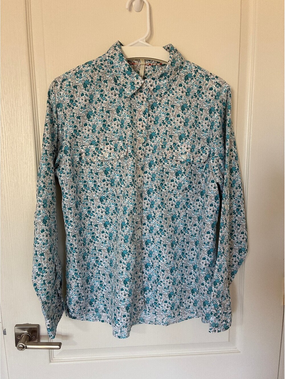 Women's Mountain Khaki XL button up long sleeve shirt blue floral outdoorsy